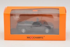 Peugeot 306 Cabriolet Violet Métallisé Maxichamps 1:43 940112834 Métal Moulé — image 5 sur 5