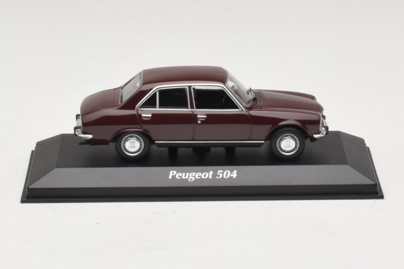 Peugeot 504 Rouge Foncé Maxichamps 1:43 Peugeot 504 Rouge Foncé Maxichamps 1:43 940112500 Métal Moulé