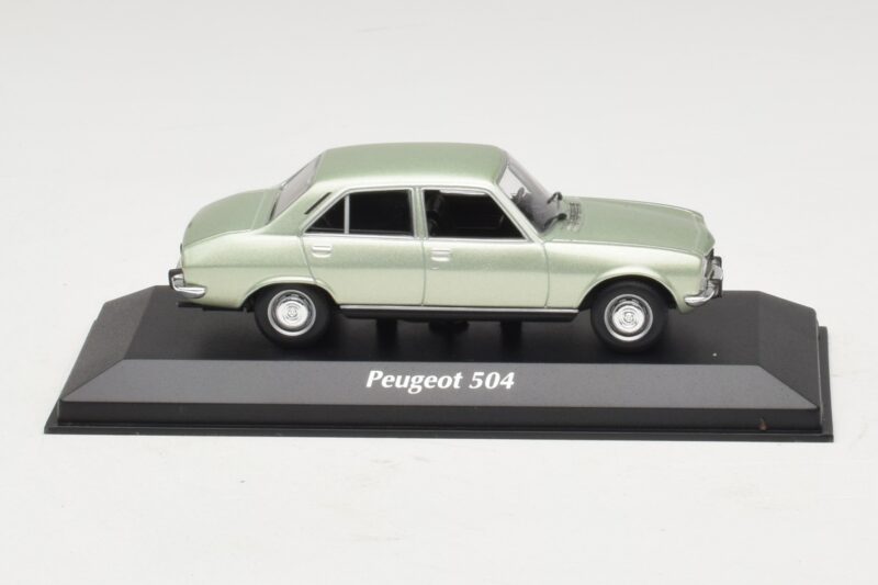 Peugeot 504 Vert Clair Métallisé Maxichamps 1:43 940112501 Métal Moulé