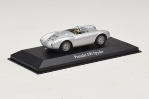 Porsche 550 Spyder Argent Maxichamps 1:43 940066030 Métal Moulé — image 2 sur 5