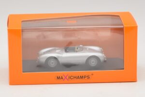Porsche 550 Spyder Argent Maxichamps 1:43 940066030 Métal Moulé — image 5 sur 5