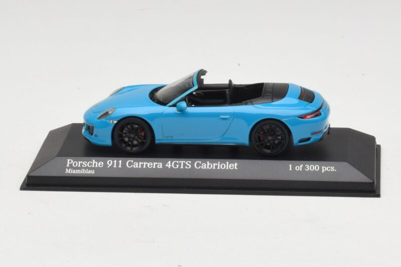 Porsche 911 991.1 Carrera 4 GTS Cabriolet Bleu Minichamps 1:43 Porsche 911 991.1 Carrera 4 GTS Cabriolet Bleu Minichamps 1:43 410067332 Métal Moulé