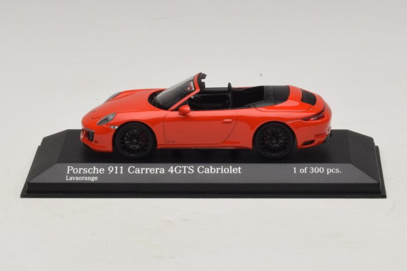 Porsche 911 991.1 Carrera 4 GTS Cabriolet Orange Minichamps 1:43 410067331 Métal Moulé