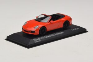 Porsche 911 991.1 Carrera 4 GTS Cabriolet Orange Minichamps 1:43 410067331 Métal Moulé — image 2 sur 5