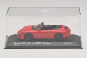 Porsche 911 991.1 Carrera 4 GTS Cabriolet Rouge Minichamps 1:43 410067330 Métal Moulé — image 4 sur 5