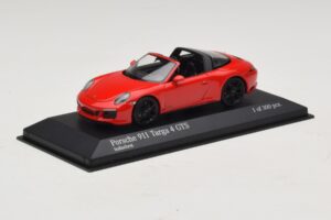Porsche 911 991.1 Targa 4 GTS Rouge Minichamps 1:43 410067340 Métal Moulé — image 2 sur 5