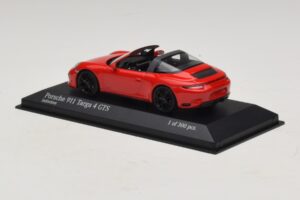 Porsche 911 991.1 Targa 4 GTS Rouge Minichamps 1:43 410067340 Métal Moulé — image 3 sur 5
