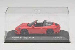 Porsche 911 991.1 Targa 4 GTS Rouge Minichamps 1:43 410067340 Métal Moulé — image 4 sur 5