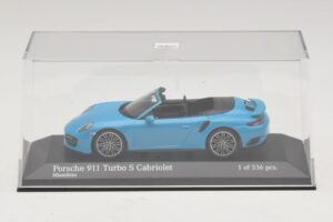 Porsche 911 991.1 Turbo S Cabriolet Bleu Minichamps 1:43 410067182 Métal Moulé — image 4 sur 5