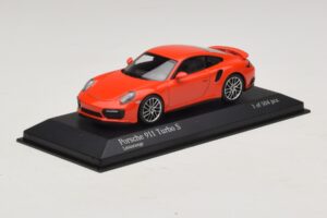 Porsche 911 991.1 Turbo S Orange Minichamps 1:43 410067171 Métal Moulé — image 2 sur 5
