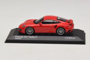 Porsche 911 991.1 Turbo S Rouge Minichamps 1:43 410067170 Métal Moulé