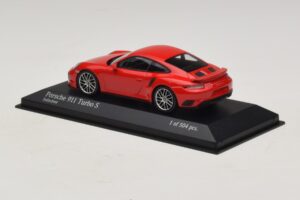 Porsche 911 991.1 Turbo S Rouge Minichamps 1:43 410067170 Métal Moulé — image 3 sur 5