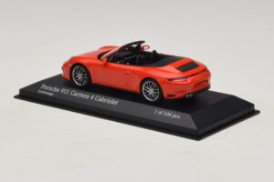 Porsche 911 991.2 Carrera 4 Cabriolet Orange Minichamps 1:43 410067231 Métal Moulé — image 3 sur 5