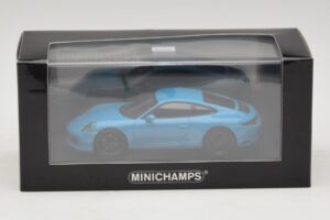 Porsche 911 991.2 Carrera 4 GTS Miami Blue Minichamps 1:43 410067322 Métal Moulé — image 5 sur 5