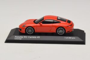 Porsche 911 991.2 Carrera 4S Orange Minichamps 1:43 410067241 Métal Moulé