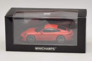 Porsche 911 991.2 Carrera 4S Orange Minichamps 1:43 410067241 Métal Moulé — image 5 sur 5