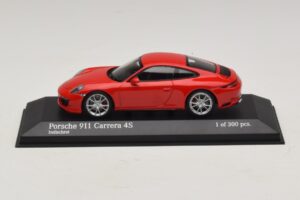 Porsche 911 991.2 Carrera 4S Rouge Minichamps 1:43 410067240 Métal Moulé