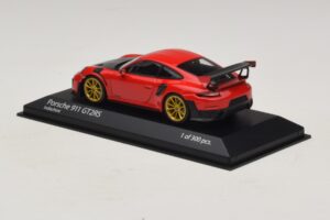 Porsche 911 991.2 GT2 RS Rouge Minichamps 1:43 410067227 Métal Moulé — image 3 sur 5