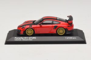 Porsche 911 991.2 GT2 RS Weissach Package Rouge Minichamps 1:43 410067221 Métal Moulé