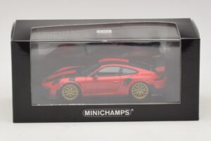 Porsche 911 991.2 GT2 RS Weissach Package Rouge Minichamps 1:43 410067221 Métal Moulé — image 5 sur 5