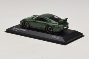 Porsche 911 991.2 GT3 Vert Minichamps 1:43 410066028 Métal Moulé — image 3 sur 5