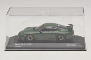 Porsche 911 991.2 GT3 Vert Minichamps 1:43 410066028 Métal Moulé — image 4 sur 5