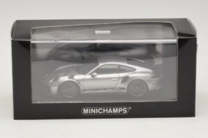 Porsche 911 991.2 GT3 RS Argent Minichamps 1:43 410067020 Métal Moulé — image 5 sur 5