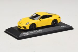 Porsche 911 991.2 GT3 Touring Jaune Minichamps 1:43 410067421 Métal Moulé — image 2 sur 5