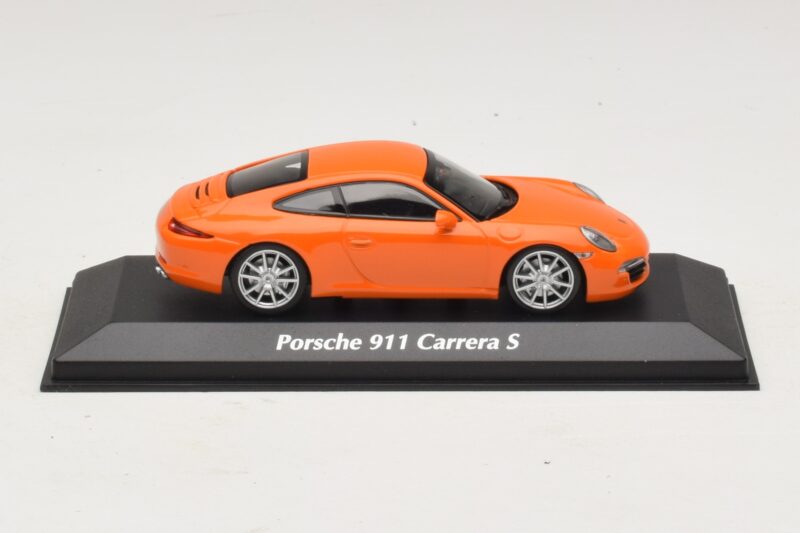 Porsche 911 991 Carrera S Orange Maxichamps 1:43 940060221 Métal Moulé