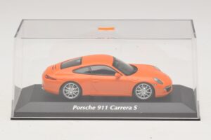 Porsche 911 991 Carrera S Orange Maxichamps 1:43 940060221 Métal Moulé — image 4 sur 5