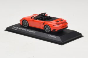 Porsche 911 991 Turbo S Cabriolet Orange Minichamps 1:43 410067181 Métal Moulé — image 3 sur 5