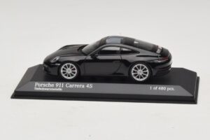 Porsche 911 992 Carrera 4S Noir Métallisé Minichamps 1:43 410069320 Métal Moulé