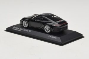 Porsche 911 992 Carrera 4S Noir Métallisé Minichamps 1:43 410069320 Métal Moulé — image 3 sur 5