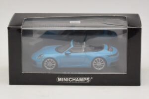 Porsche 911 992 Carrera 4S Cabriolet Bleu Minichamps 1:43 410069332 Métal Moulé — image 5 sur 5
