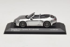 Porsche 911 992 Carrera 4S Cabriolet Argent Minichamps 1:43 Porsche 911 992 Carrera 4S Cabriolet Argent Minichamps 1:43 410069330 Métal Moulé