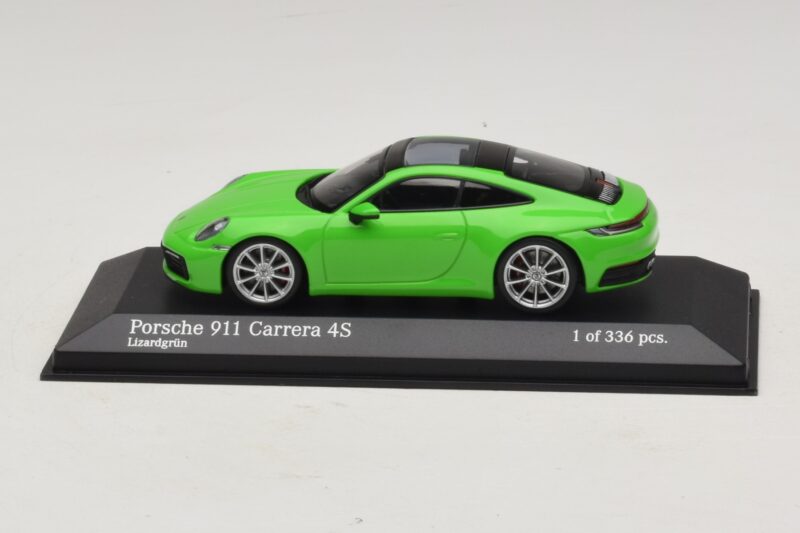 Porsche 911 992 Carrera 4S Vert Minichamps 1:43 410069322 Métal Moulé