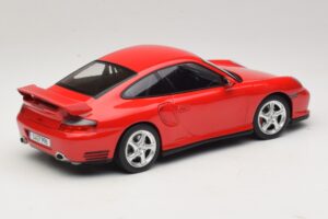 Porsche 911 996 GT2 Rouge KK-Scale 1:18 KKDC181454 Métal Moulé — image 2 sur 6