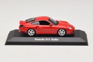 Porsche 911 996 Turbo Rouge Maxichamps 1:43 940069300 Métal Moulé