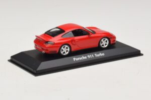 Porsche 911 996 Turbo Rouge Maxichamps 1:43 940069300 Métal Moulé — image 2 sur 5