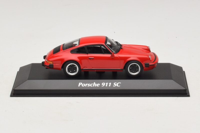 Porsche 911 SC Rouge Maxichamps 1:43 Porsche 911 SC Rouge Maxichamps 1:43 940062021 Métal Moulé