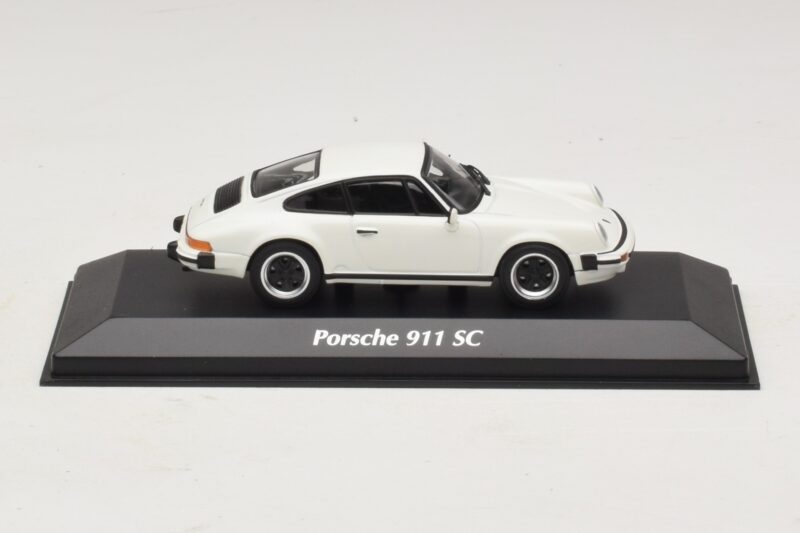 Porsche 911 SC Blanc Maxichamps 1:43 940062020 Métal Moulé