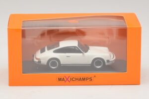 Porsche 911 SC Blanc Maxichamps 1:43 940062020 Métal Moulé — image 5 sur 5