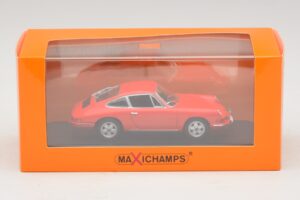 Porsche 911S Orange Maxichamps 1:43 940067120 Métal Moulé — image 5 sur 5
