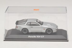 Porsche 924 GT Argent Maxichamps 1:43 940066122 Métal Moulé — image 4 sur 5