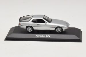 Porsche 924 Argent Maxichamps 1:43 940062120 Métal Moulé