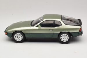 Porsche 924 Turbo Vert Clair & Vert Foncé MCG 1:18 MCG18660 Métal Moulé — image 3 sur 6