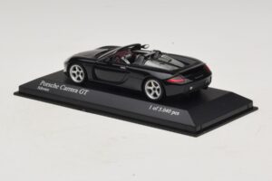 Porsche Carrera GT Noir Minichamps 1:43 430060230 Métal Moulé — image 3 sur 5
