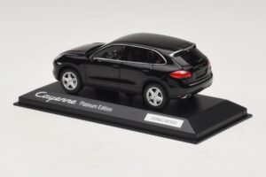 Porsche Cayenne 9PA Édition Platine Noir Minichamps 1:43 WAP0200160E Métal Moulé — image 3 sur 5