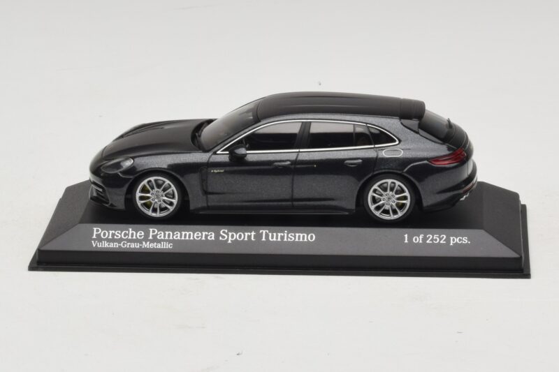 Porsche Panamera 971 4 E-Hybrid Sport Turismo Gris Minichamps 1:43 410066112 Métal Moulé