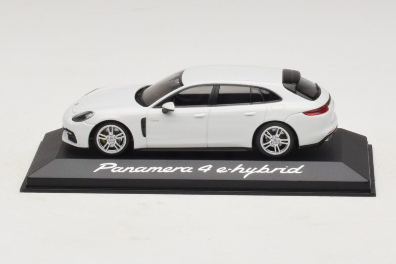 Porsche Panamera 971 4 E-Hybrid Blanc Minichamps 1:43 WAP0207620H Métal Moulé